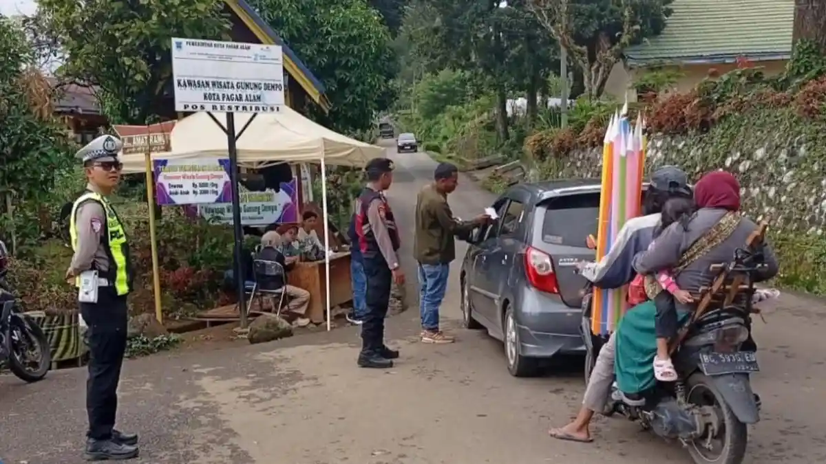 Polisi Masih Bersiaga Amankan Kawasan Wisata Gunung Dempo Pagar Alam Setelah Libur Nataru 2026