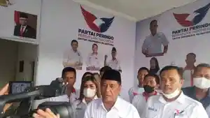 Ketua-DPD-Perindo-Deli-Serdang-Gunung-Siagian-1.jpg