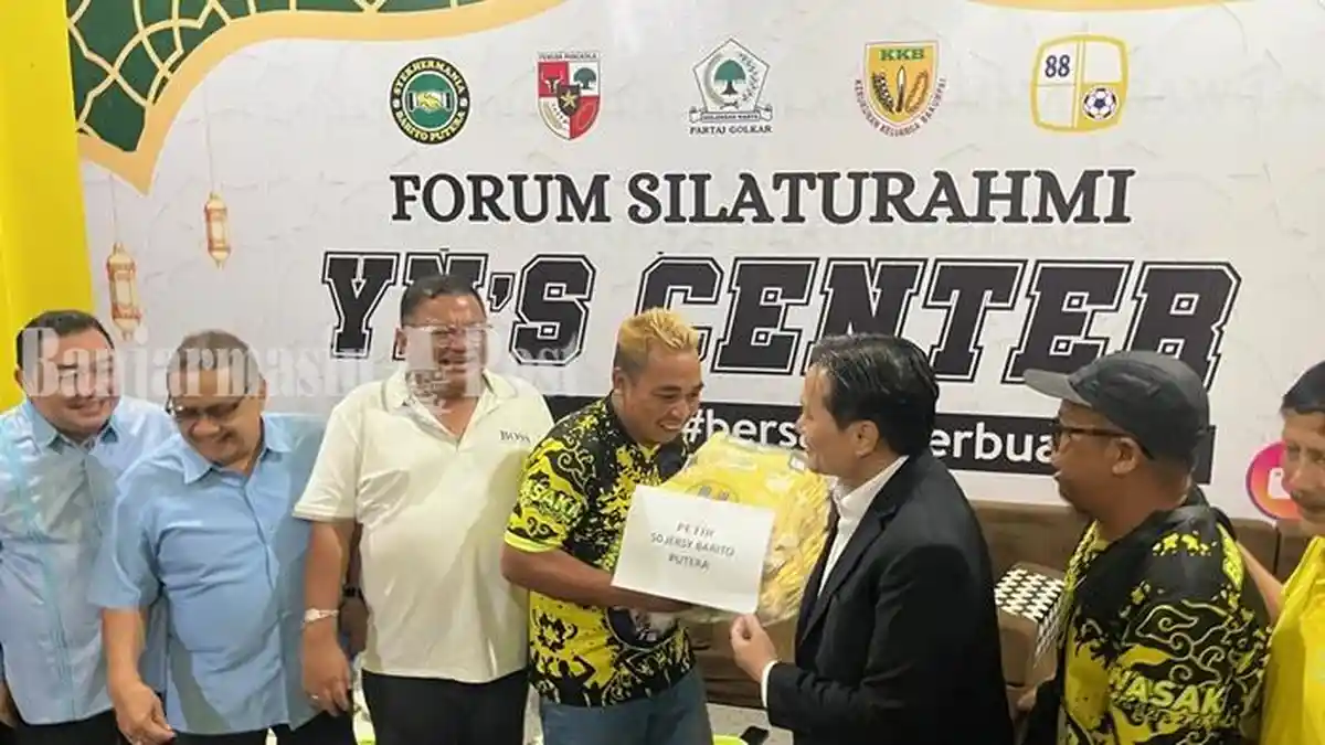 Barito Putera Bidik 6 Poin di Kandang, Haji Iyun Rangkul Suporter ...