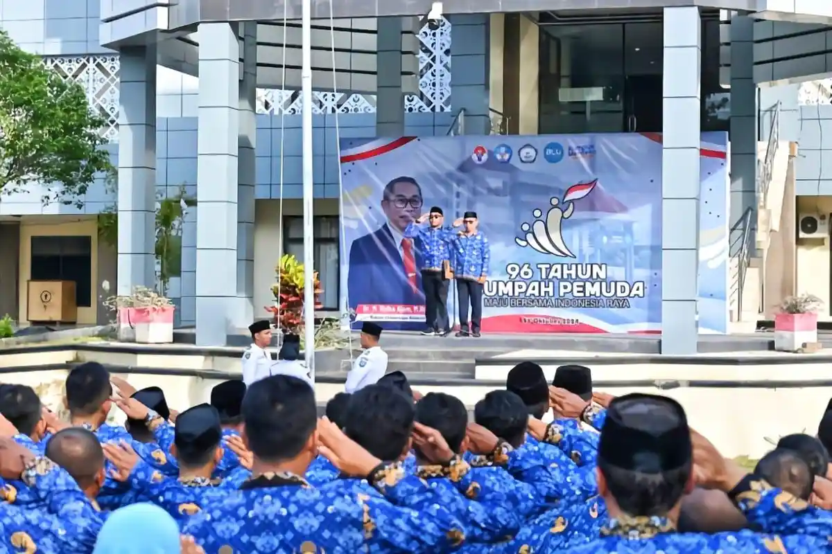 Rektor Unkhair Ternate Ajak Pemuda Kobarkan Semangat Persatuan dalam Peringatan HSP ke 96