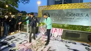 20260609_rupiah-sekarat_ultimatum-BEM-SI_Mensesneg.jpg