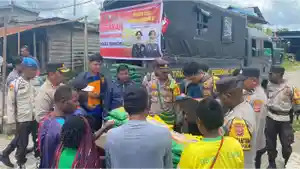 1Satgas-Pangan-Polri-melepas-Penyaluran-Beras-SPHP-secara-serentak-di-wilayah-Papua-Raya.jpg