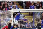 striker-leicester-city-zambia-patson-daka-kanan-merayakan-mencetak-gol-gawang-manchester-united.jpg
