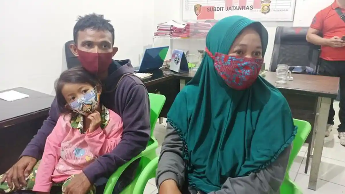 Begitu Uang Dikasih, Bukan Motor yang Didapat, Pelaku Keluarkan Pisau : Pasutri Dibegal
