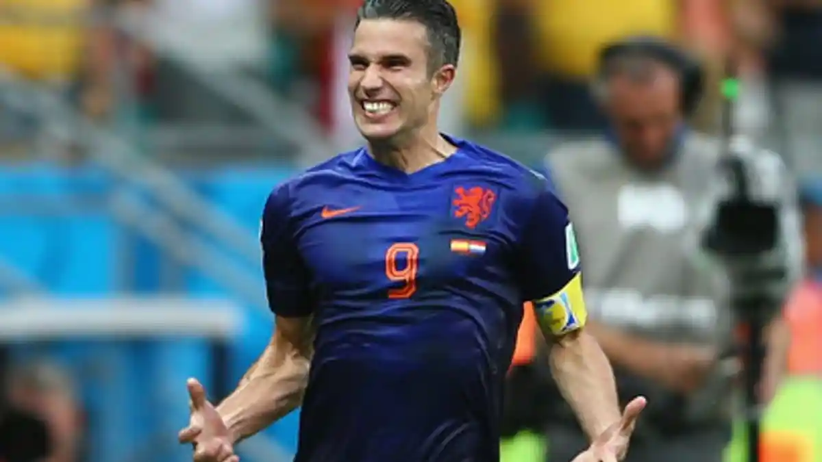 Robin van Persie Ingin Akhiri Kutukan Fase Grup