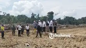 20260305_cek-lahan-cetak-sawah-di-sorong-selatan.jpg