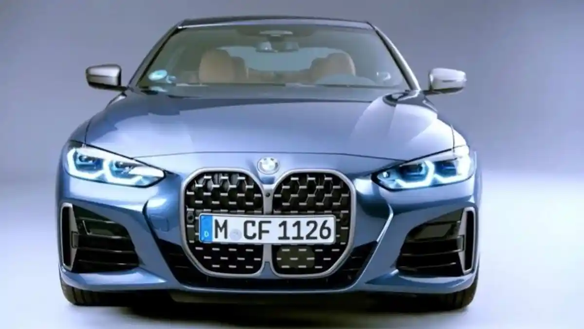 All New BMW 4 Seri Coupe Pamerkan Semua Interior dan Eksterior Sehari Sebelum Debut