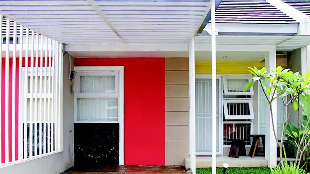 3 Pesona Fasad Rumah Aksen Merah Kuning Menawan