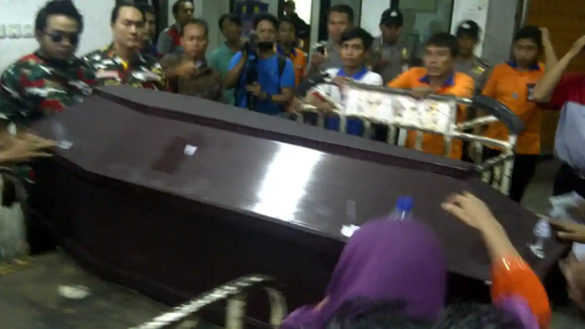 Jenazah Korban Penembakan OPM Tiba di Bandara Hasanuddin