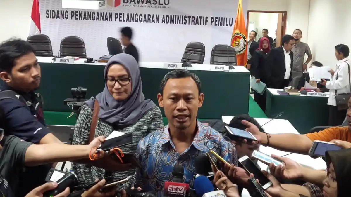 Viral Pasang Baliho Prabowo-Sandi di Depan Rumah, KPU: Properti Pribadi Tak Masalah