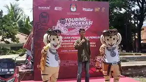 Touring-demokrasi.jpg