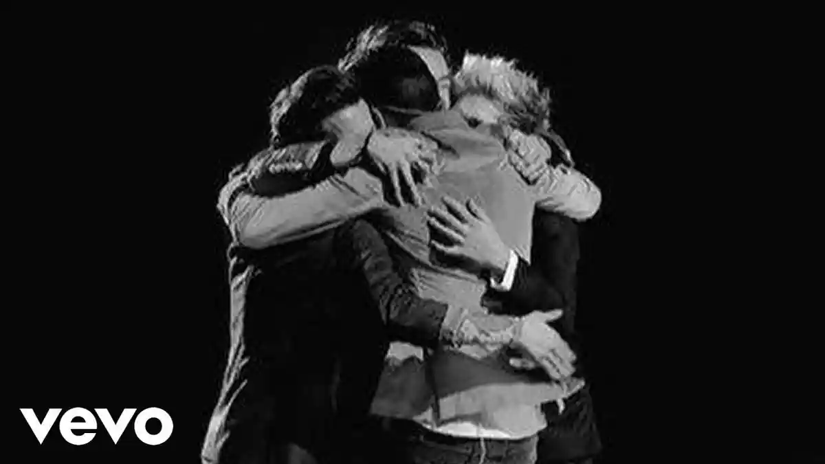 Lirik Lagu Diana - One Direction, Lengkap dengan Terjemahannya
