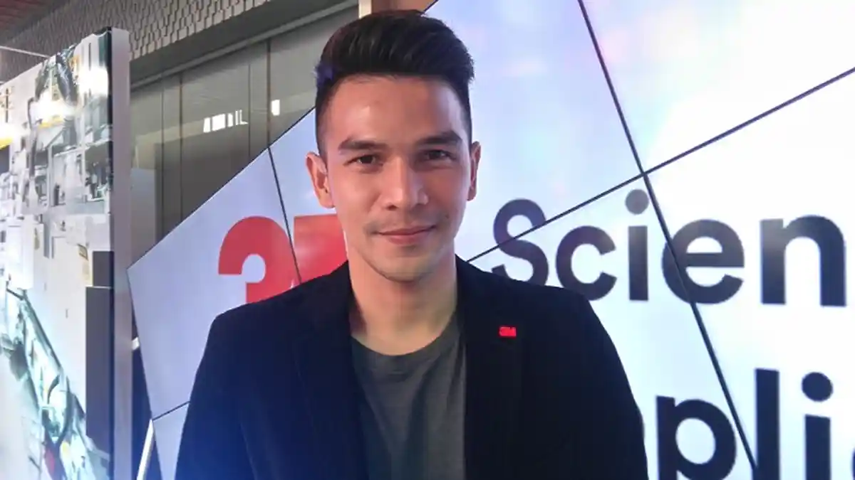 Istri Jonathan Frizzy Jadi Paranoid setelah Baca Surat Kaleng yang Ancam Anak-anaknya