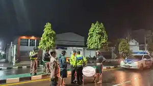 Laka-Maut-di-Maguwoharjo-SlemanPengendara-Motor-Tergeletak-di-Ringroad.jpg