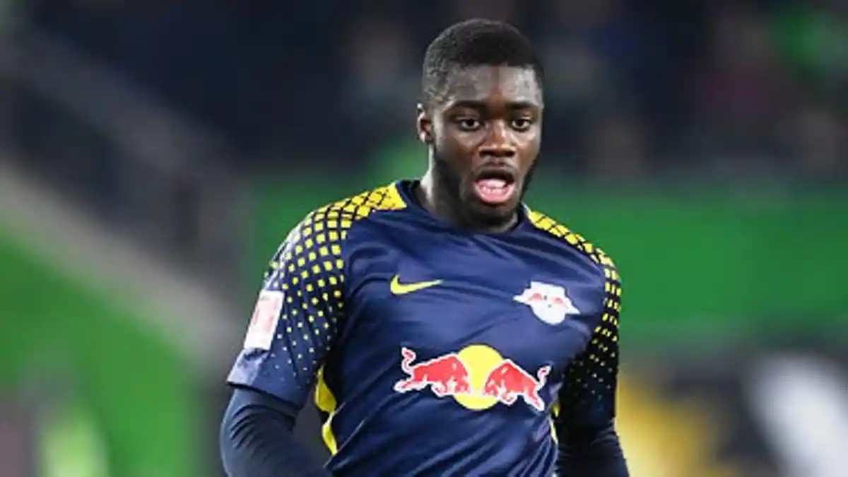 AC Milan Bakal Rekrut Dayot Upamecano dari RB Leipzig