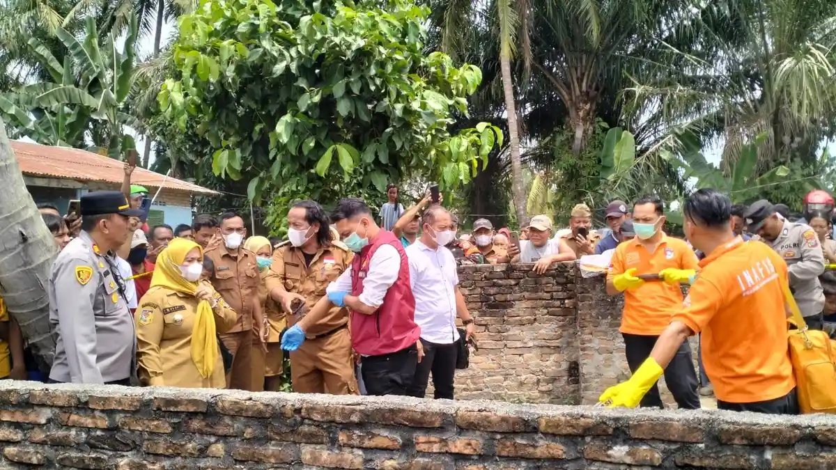 Diduga Dibunuh, Irawati Ditemukan Tewas Membusuk Dibawah Tumpukan Sampah Rumah Warga di Sergai