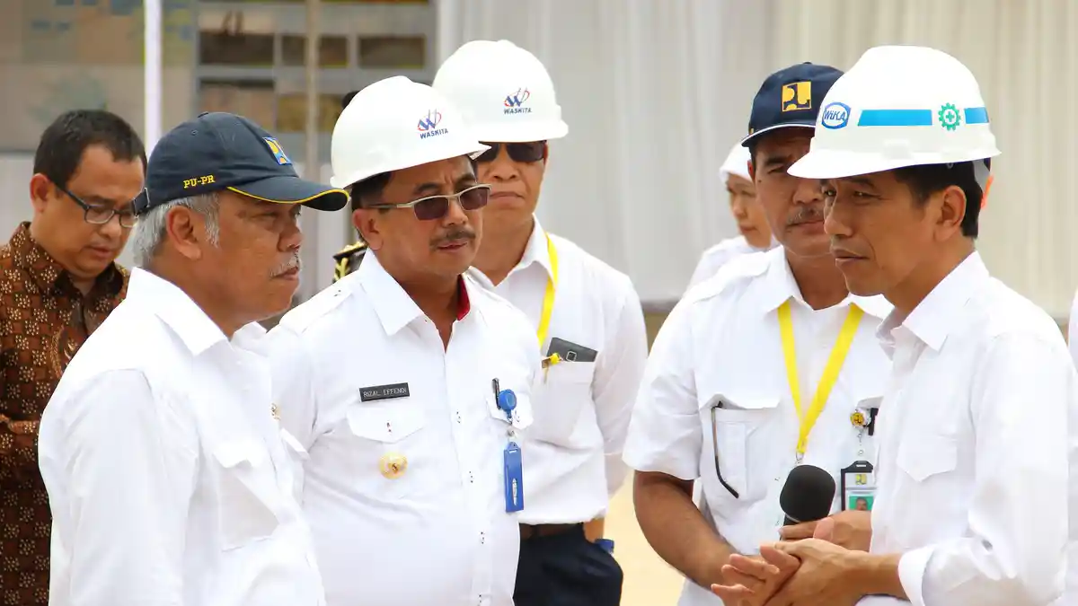 Pembangunan Jalan Trans Papua Masih Kurang 176 Kilometer