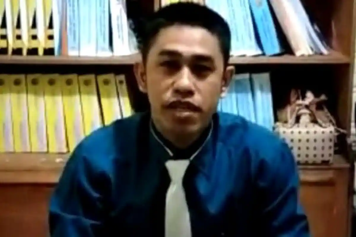 Sekretaris Komisi I DPRD Kotabaru Bantu Pembelian Material Bangunan Rumah Warga Kurang Mampu