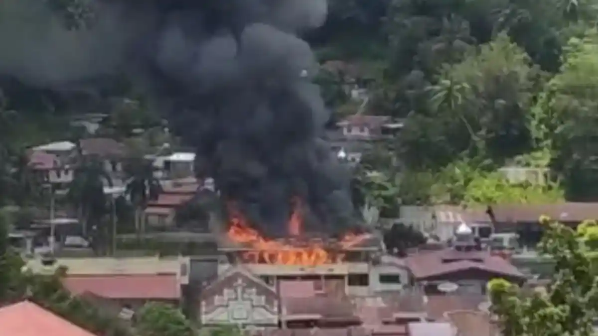 Kronologi Gudang Papan Karangan Bunga Terbakar di Pasar Sawahlunto, Polisi : Api Langsung Membesar