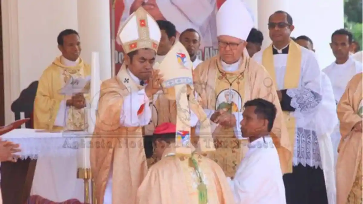 Dom Leandro Maria Alves Resmi Jadi Uskup Dioses Baucau Timor Leste