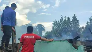Kebakaran-di-Lubuklinggau-Hanguskan-Rumah-di-Gang-Sempit-Damkar-Sempat-Kesulitan-Sampai-ke-Lokasi.jpg