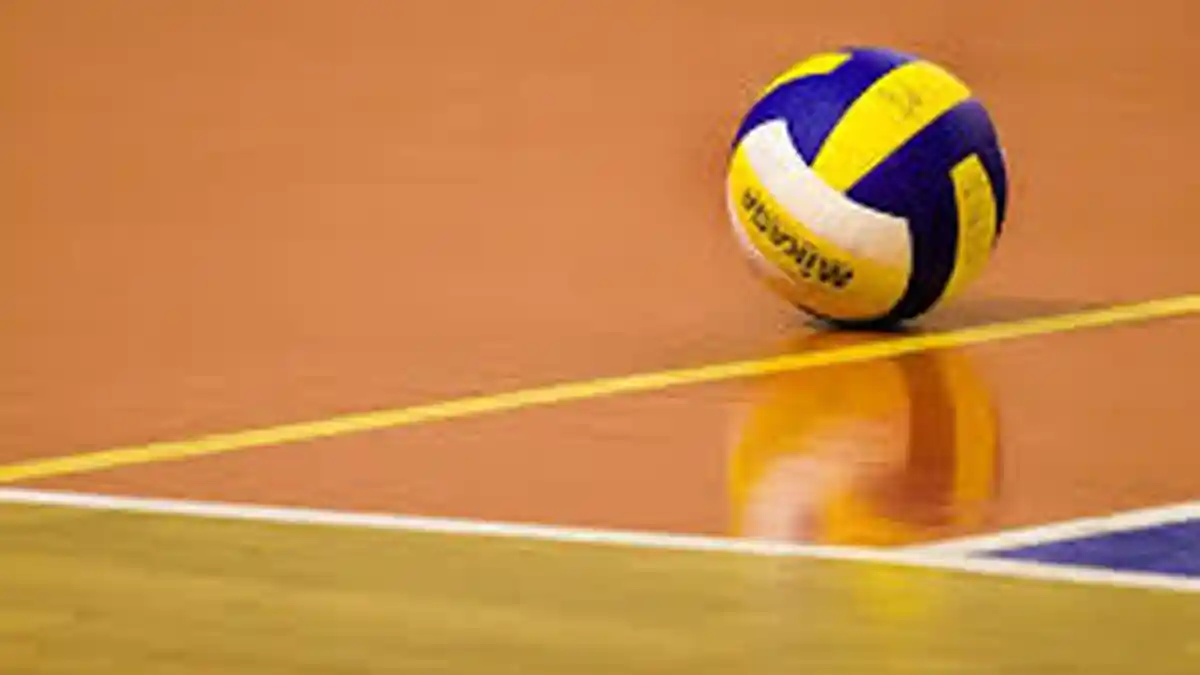 Roni Amriel Buka Kejuaraan Bola Voli 6 Besar Pekanbaru