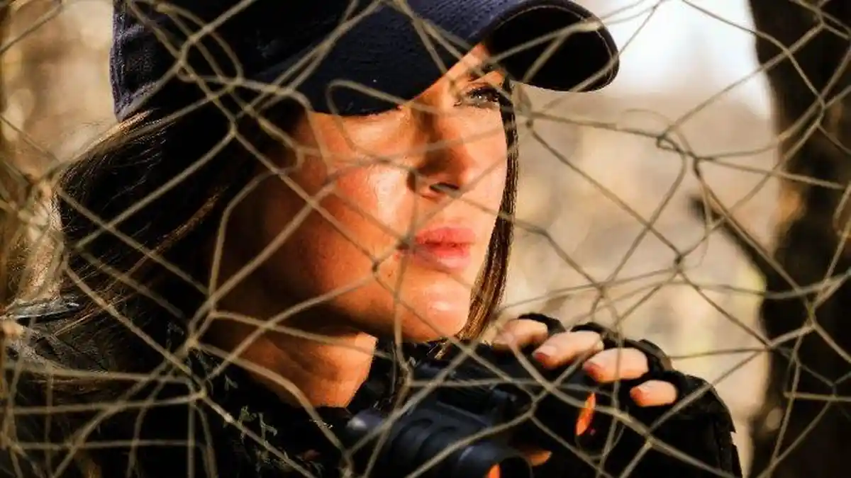 Sinopsis Film Rogue, Aksi Menegangkan Megan Fox dalam Menyelamatkan Sandera di Afrika