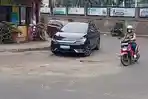 Polsek Ciputat Timur Perbaiki Jalan Rusak Jelang Operasi Ketupat 2026