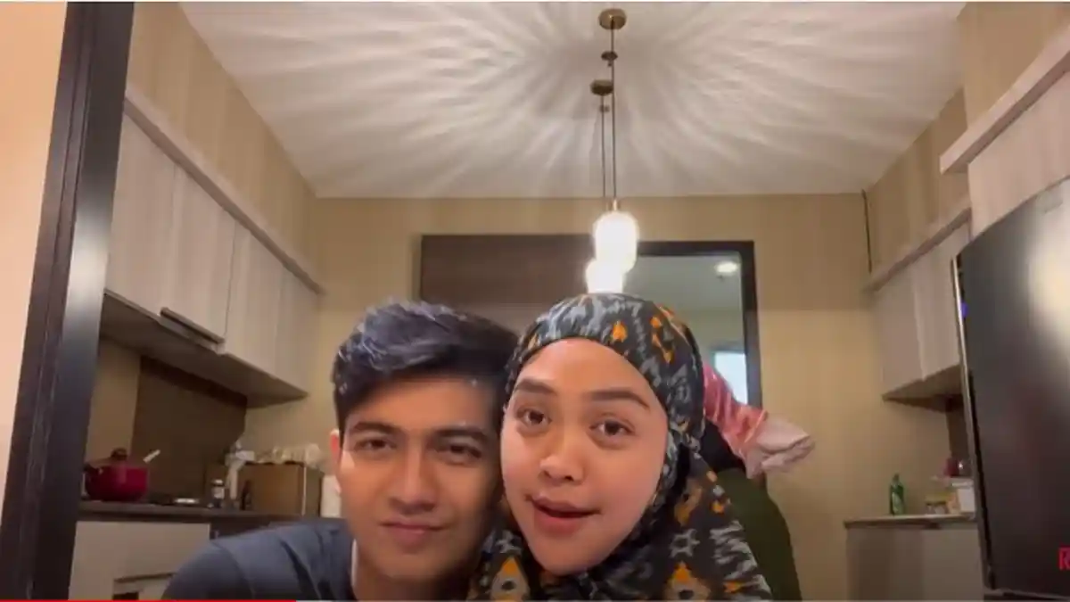 Teuku Ryan Acuhkan Hadiah Pemberian Ria Ricis: Kita Pasti Dihujat
