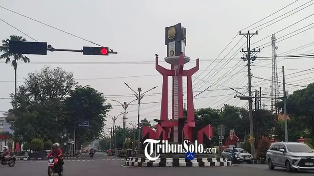 Prakiraan Cuaca Sukoharjo Hari Ini Jumat 22 Mei 2026 : Sebagian Berawan, Udara Kabur, dan Hujan
