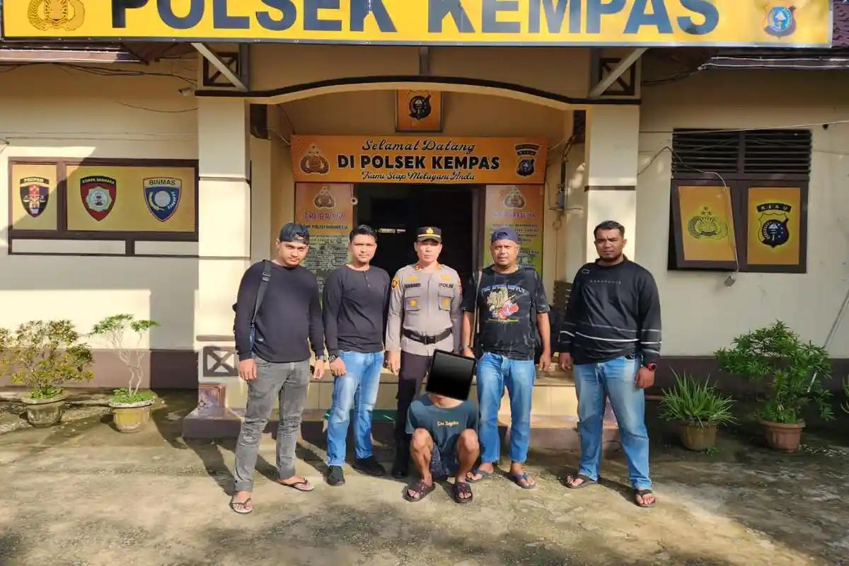 Pria Mabuk di Inhil Tusuk Korban dengan Pisau Lipat, Diringkus Polisi dalam Pelarian