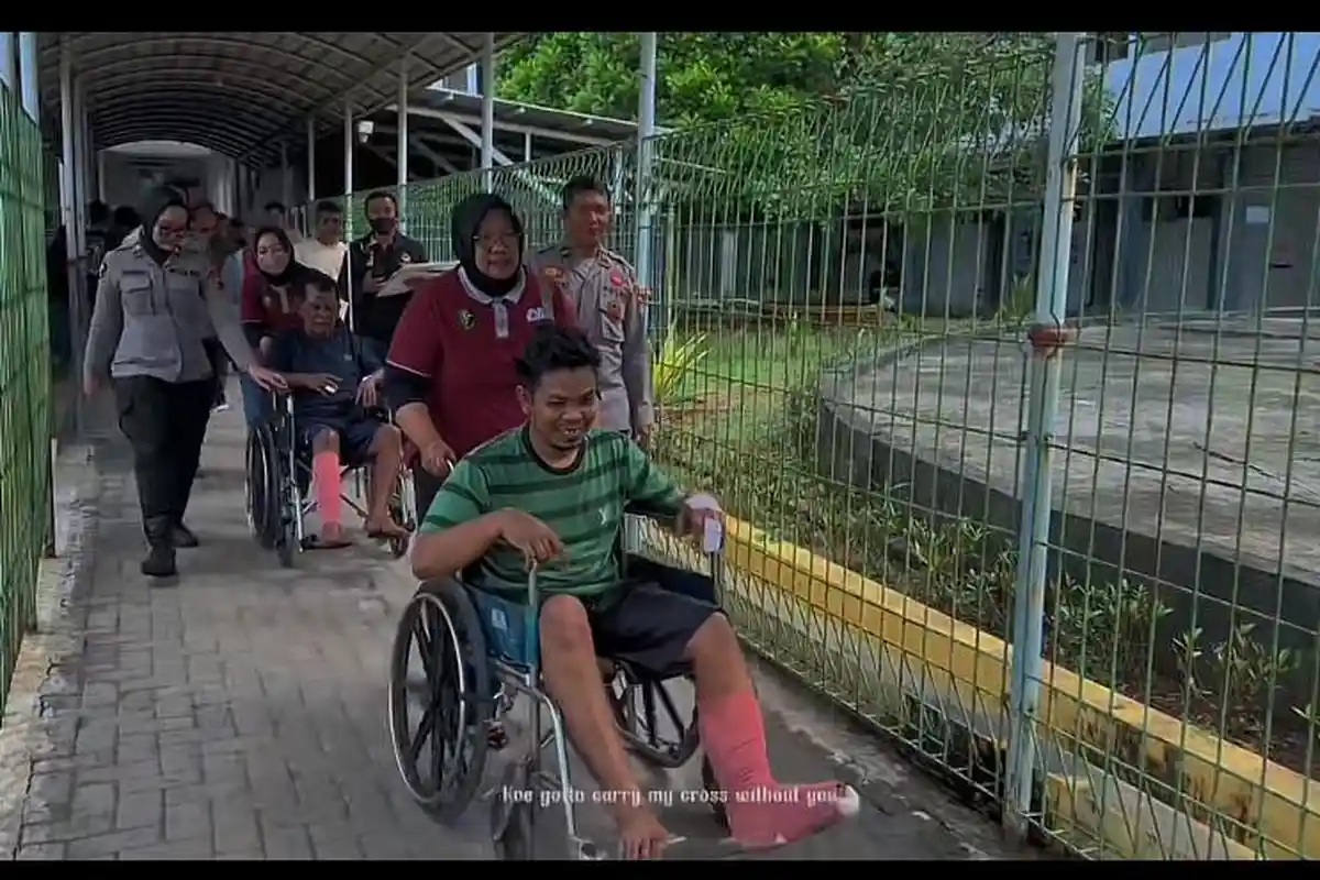 3 Korban Pengeroyokan di Sukolilo Pati Diantar Pulang oleh Anggota Polresta Pati