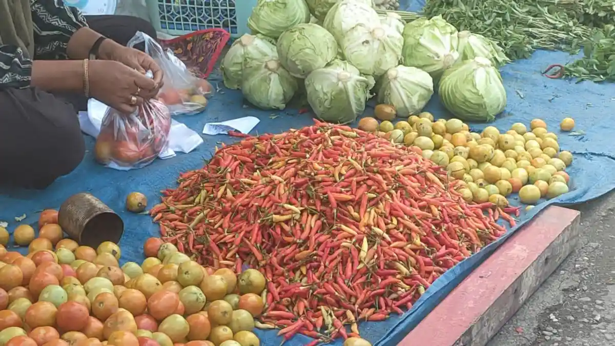 Harga Cabai Rawit dan Tomat di Kota Masohi Mulai Merangkak Naik