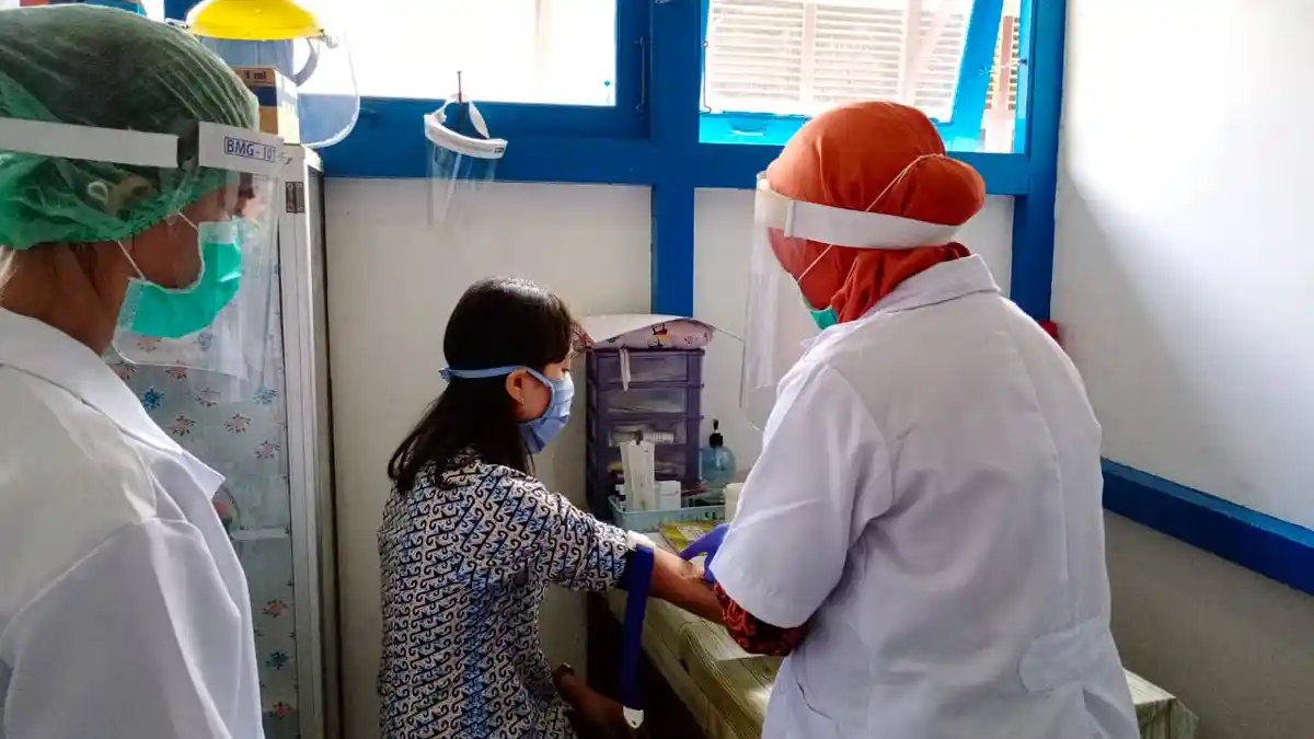 KPU Sekadau Laksanakan Rapid Test Bagi PPK dan PPS