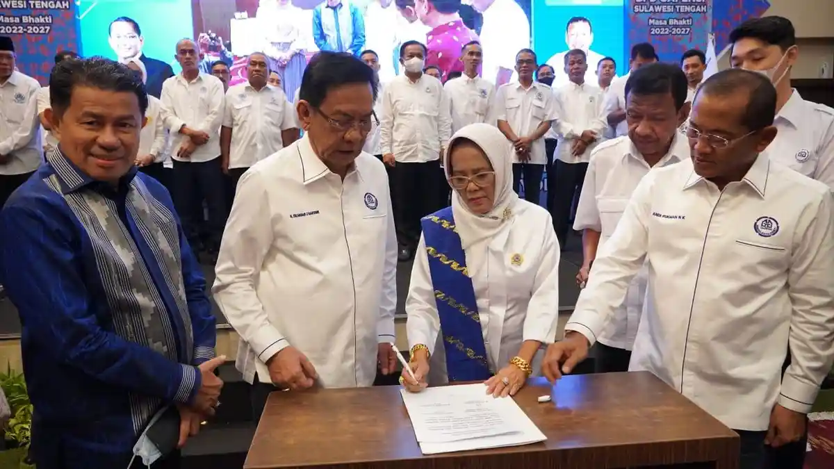 Pengurus Gapensi Sulteng Periode 2022-2027 Dilantik, Anggota Diharap Kuat Hadapi Persaingan Digital