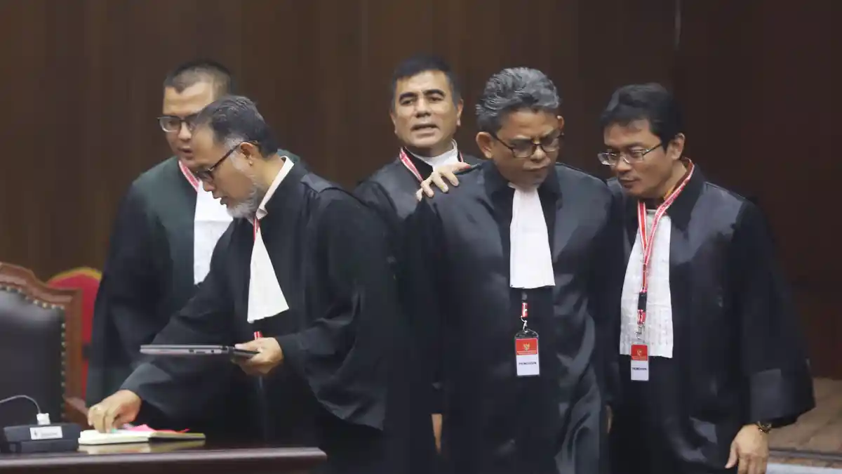 Sidang Putusan MK: Hampir Seluruh Dalil Ditolak, Pengacara Prabowo Sebut Terperangkap Hukum Acara