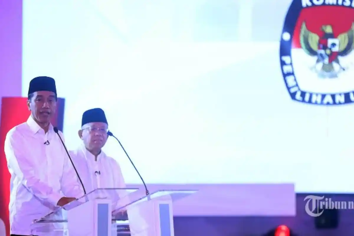 'Contekan' Jokowi Disorot saat Debat Capres 2019, Ruhut Beber Isinya dan Serang Balik Prabowo