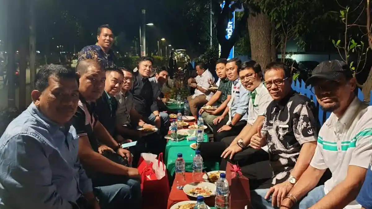 Jelang Dilantik, Ketua PPP Ngopi Bareng Pengurus asal Sulsel