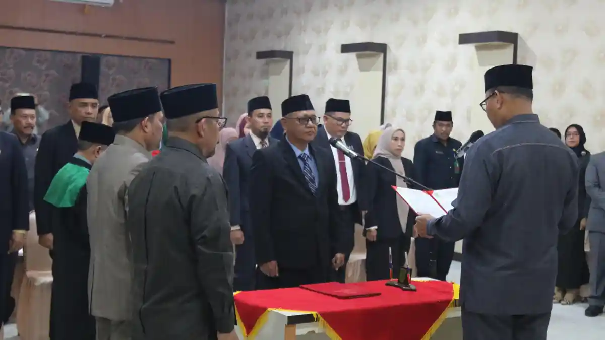 Tujuh Jabatan Pimpinan Tinggi Pratama, Administrator dan Pengawas Pemkab Inhil Resmi Dilantik