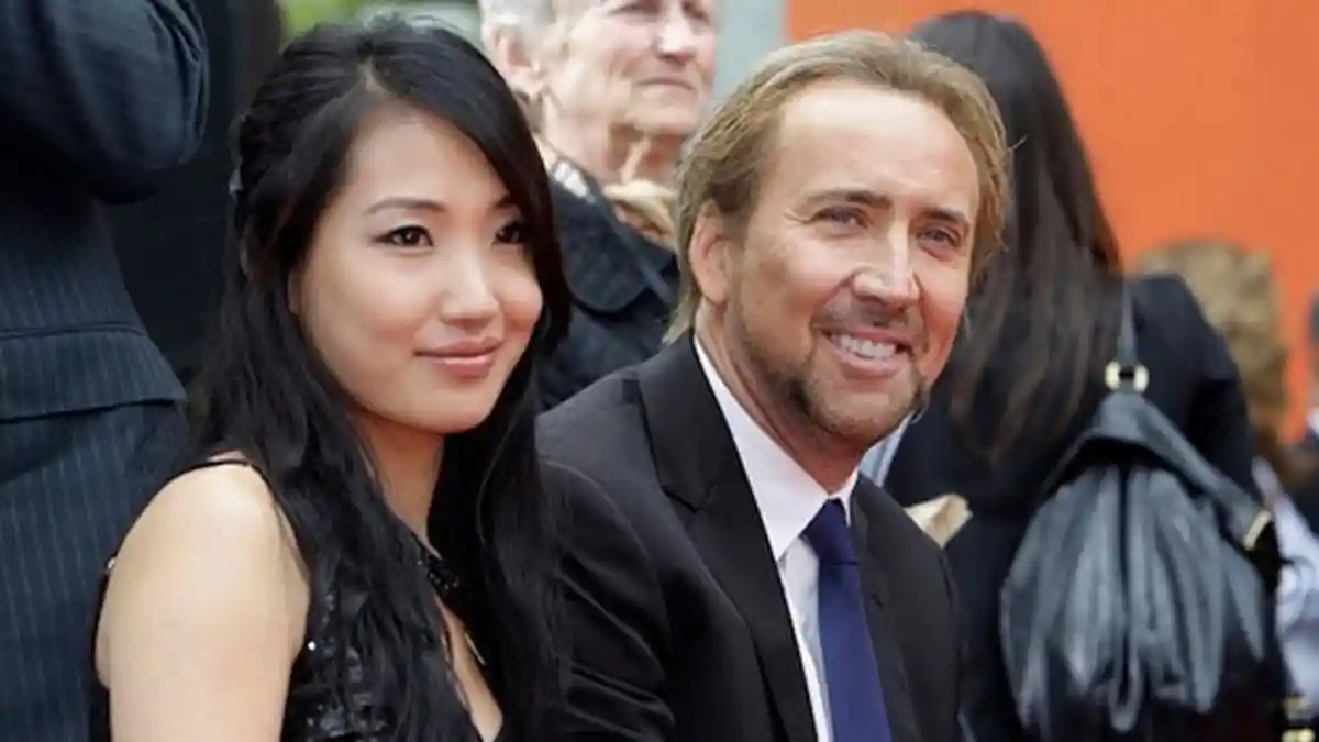 6 Seleb Hollywood yang Menikahi Penggemarnya Sendiri, No 2 Gak Nyangka!