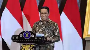 Menkum-Republik-Indonesia-Supratman-Andi-Agtas.jpg