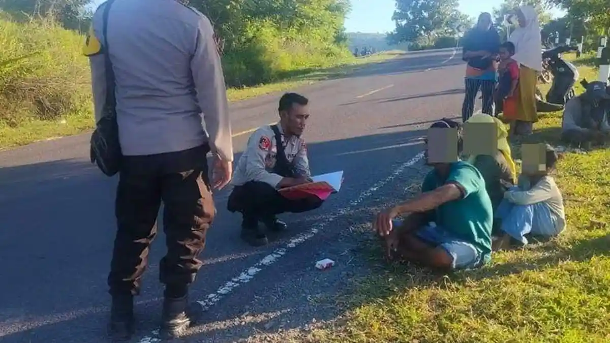 DETIK-DETIK Pasutri dan Anaknya Selamat Usai Lompat dari Mobil yang Terbakar dan Terjun ke Jurang