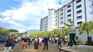 WISUDA-MALEO.jpg