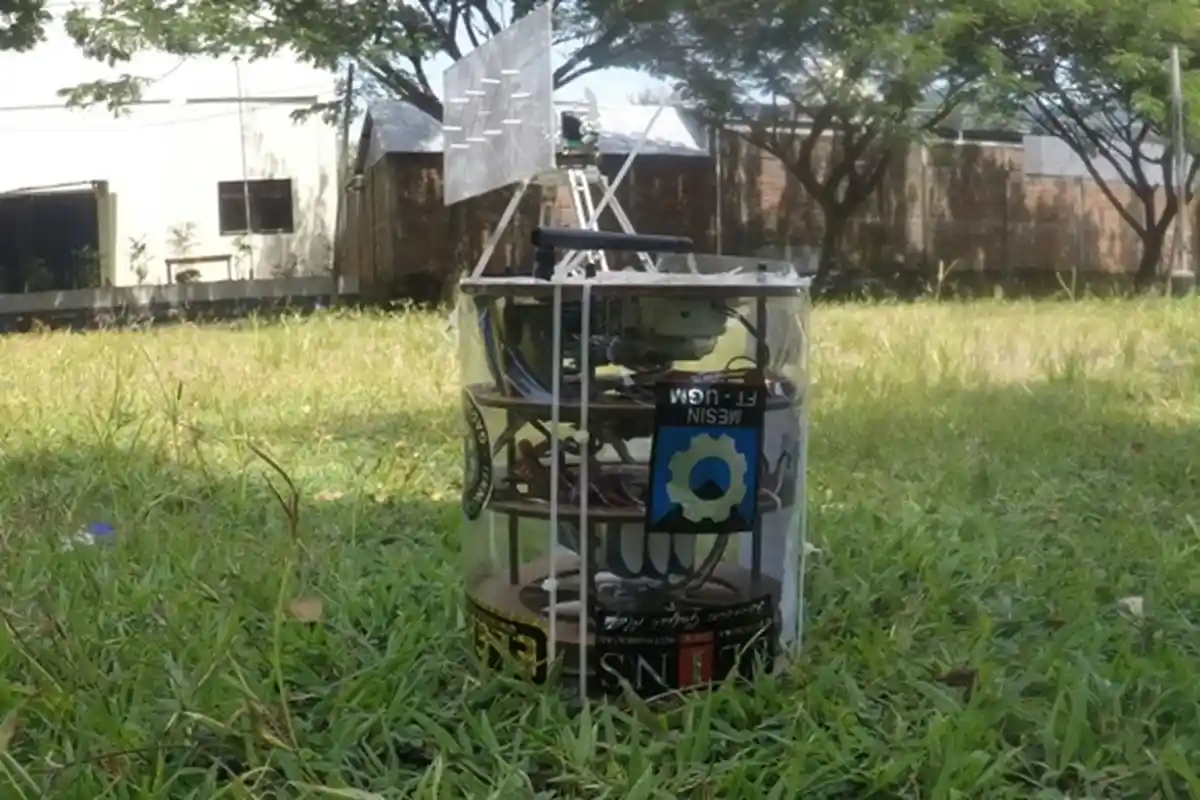 Tim Riset UGM Lakukan Pencarian Terhadap Muatan Balon Cuaca yang Jatuh di Ponorogo