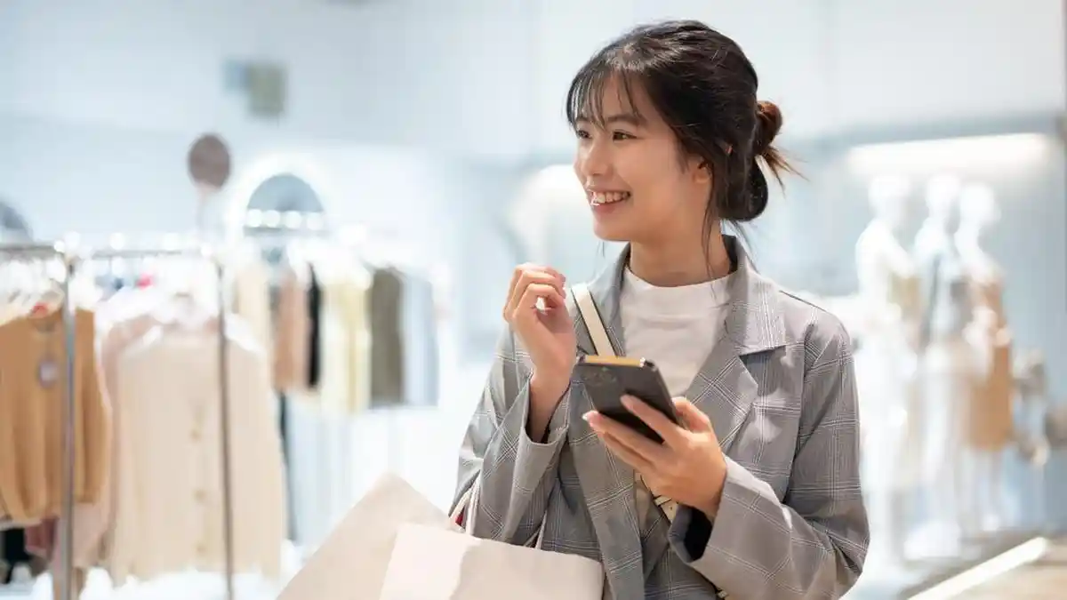 Sabrina Siap Bantu Kamu Temukan Tempat Belanja Fashion Terbaik
