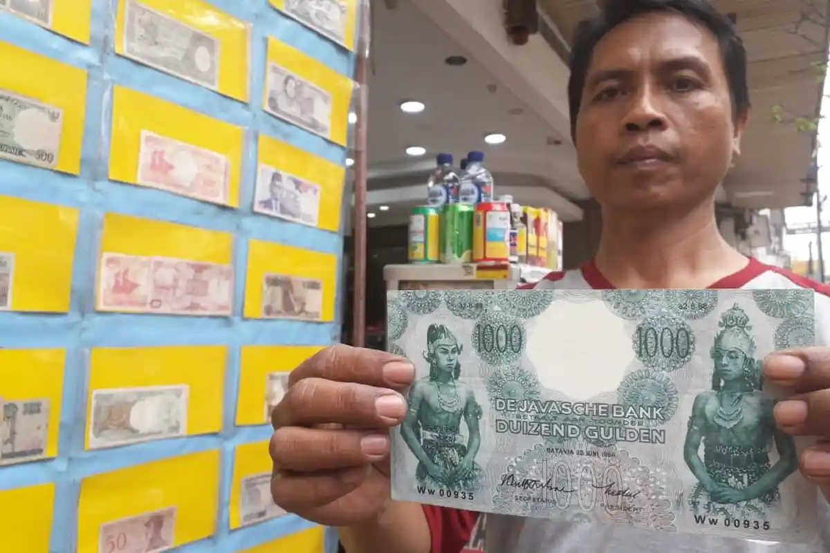 Di Bandung, Ada Kolektor yang Jual Uang Kuno untuk Mahar Pernikahan, Sepaket Dihargai Rp 120 Ribu