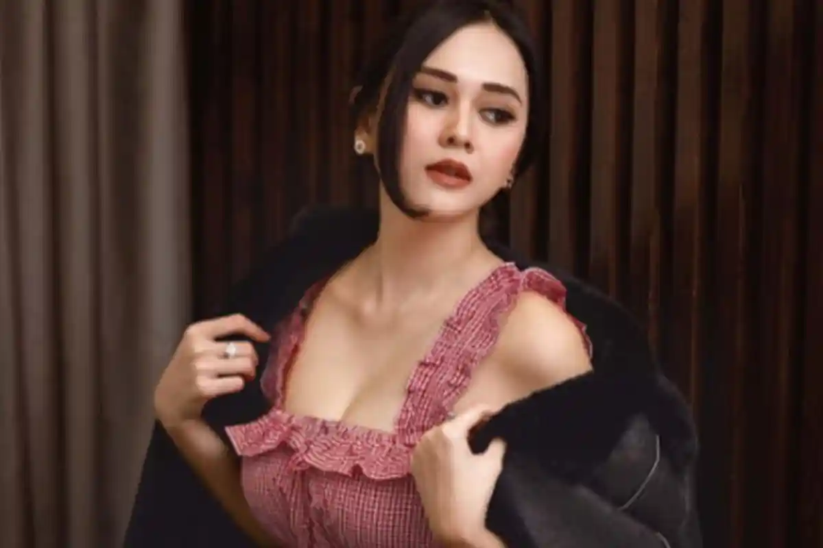 Beredar Video Syur yang Disebut-sebut Mirip Dirinya, Aura Kasih Geli Sendiri dan Sebut 'Pasaran'