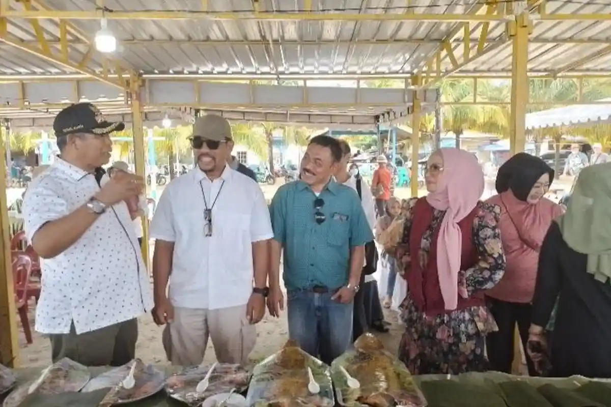 Hadiri Festival Padang Melang 2024 Anambas, Kadispar Kepri Guntur Kagum Kuliner Khas Anambas