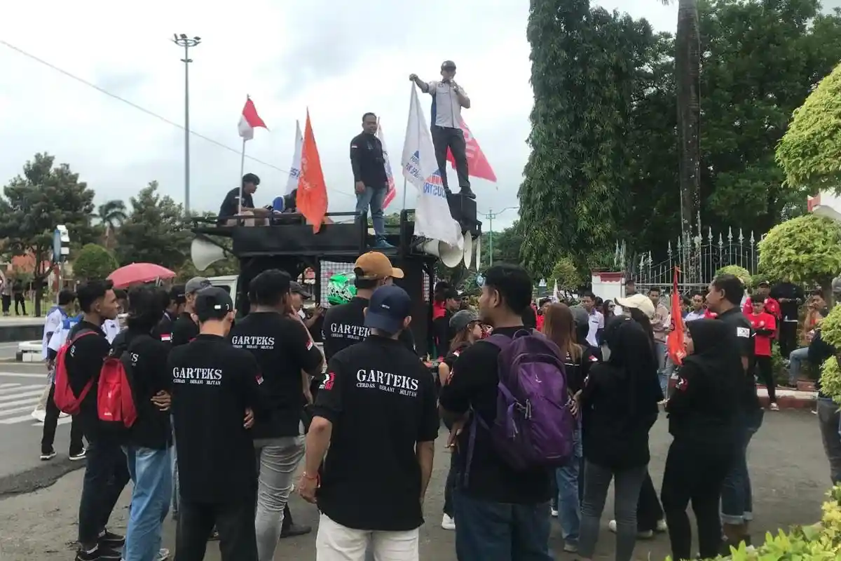 Tolak Revisi UMSK 2025, Buruh Jepara Ancam Unjuk Rasa  di Kantor Gubernur Jateng
