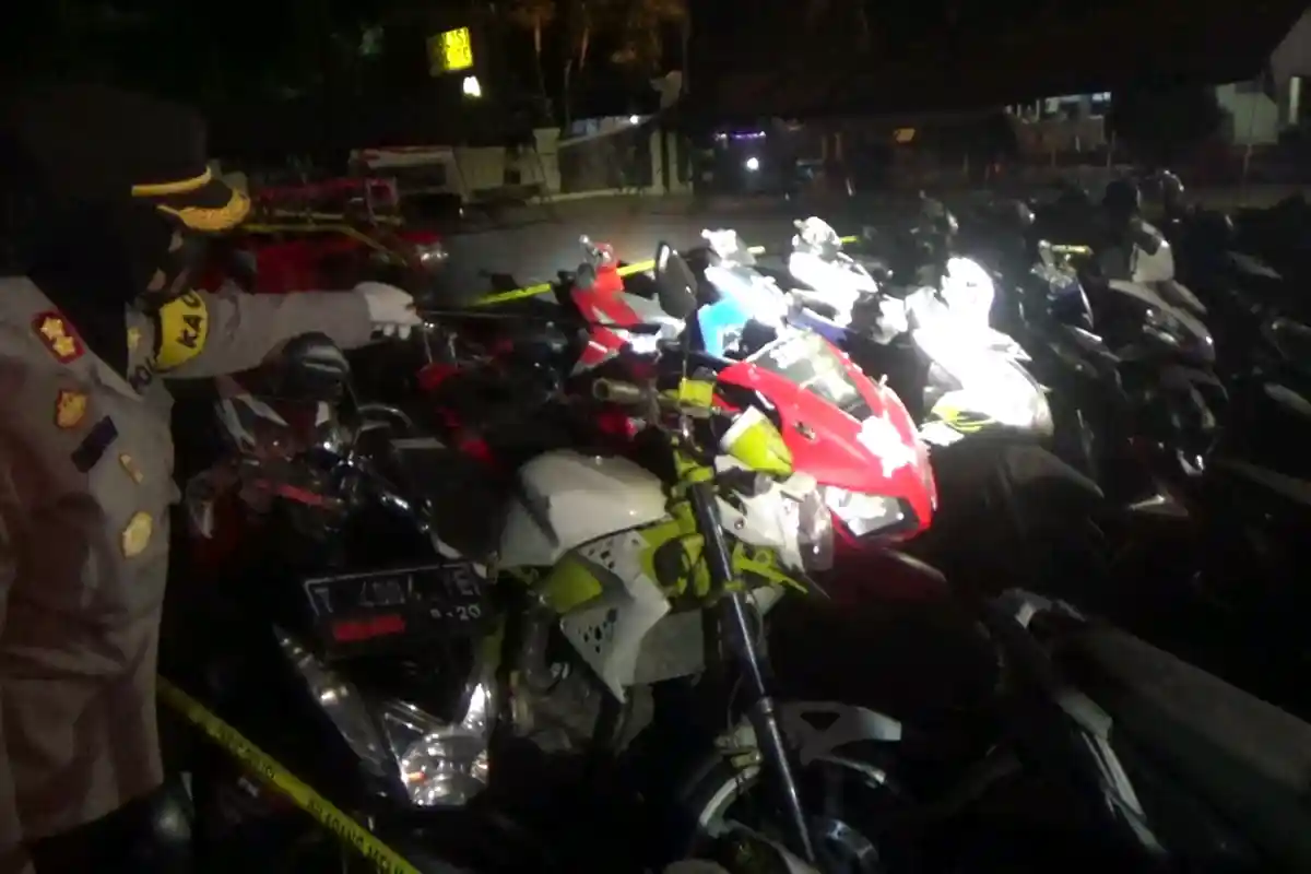 Jadi Maling Motor, Sembilan Warga Asal Subang Diringkus Polisi, Biasa Beraksi Dini Hari
